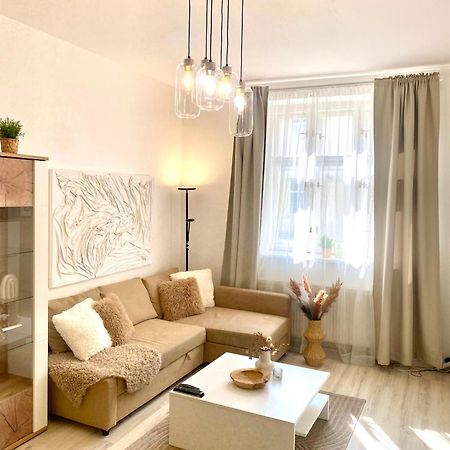 James Bond Apartment Top Location Air Conditioned Μπρατισλάβα Εξωτερικό φωτογραφία