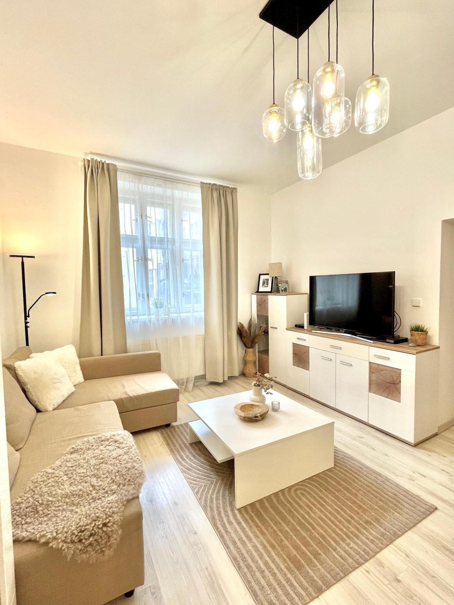 James Bond Apartment Top Location Air Conditioned Μπρατισλάβα Εξωτερικό φωτογραφία