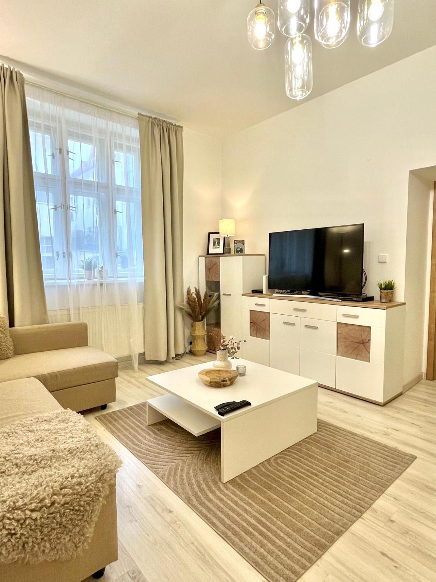 James Bond Apartment Top Location Air Conditioned Μπρατισλάβα Εξωτερικό φωτογραφία