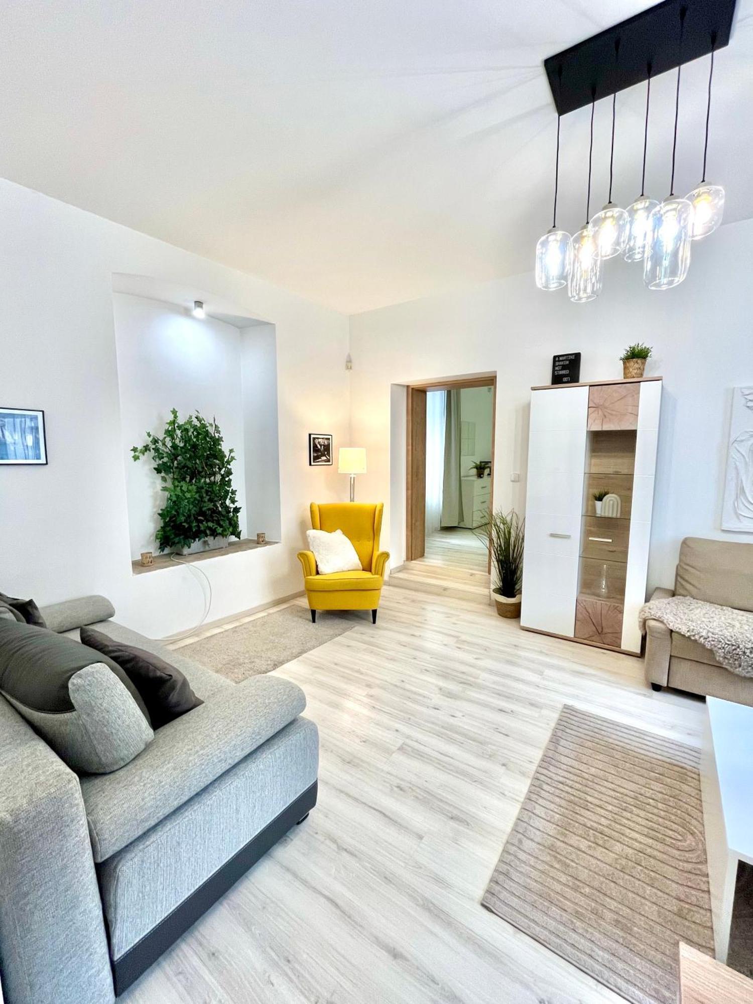 James Bond Apartment Top Location Air Conditioned Μπρατισλάβα Εξωτερικό φωτογραφία
