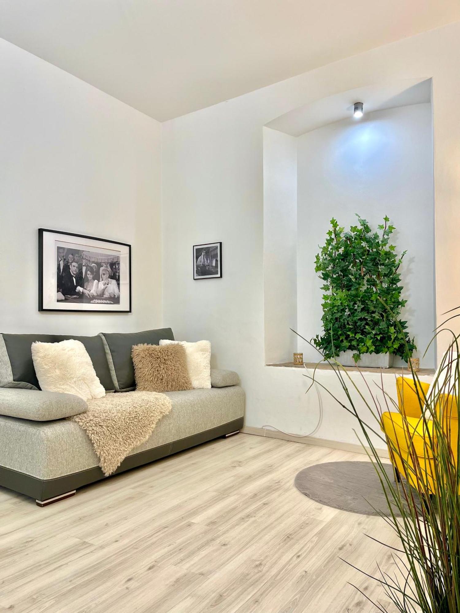 James Bond Apartment Top Location Air Conditioned Μπρατισλάβα Εξωτερικό φωτογραφία
